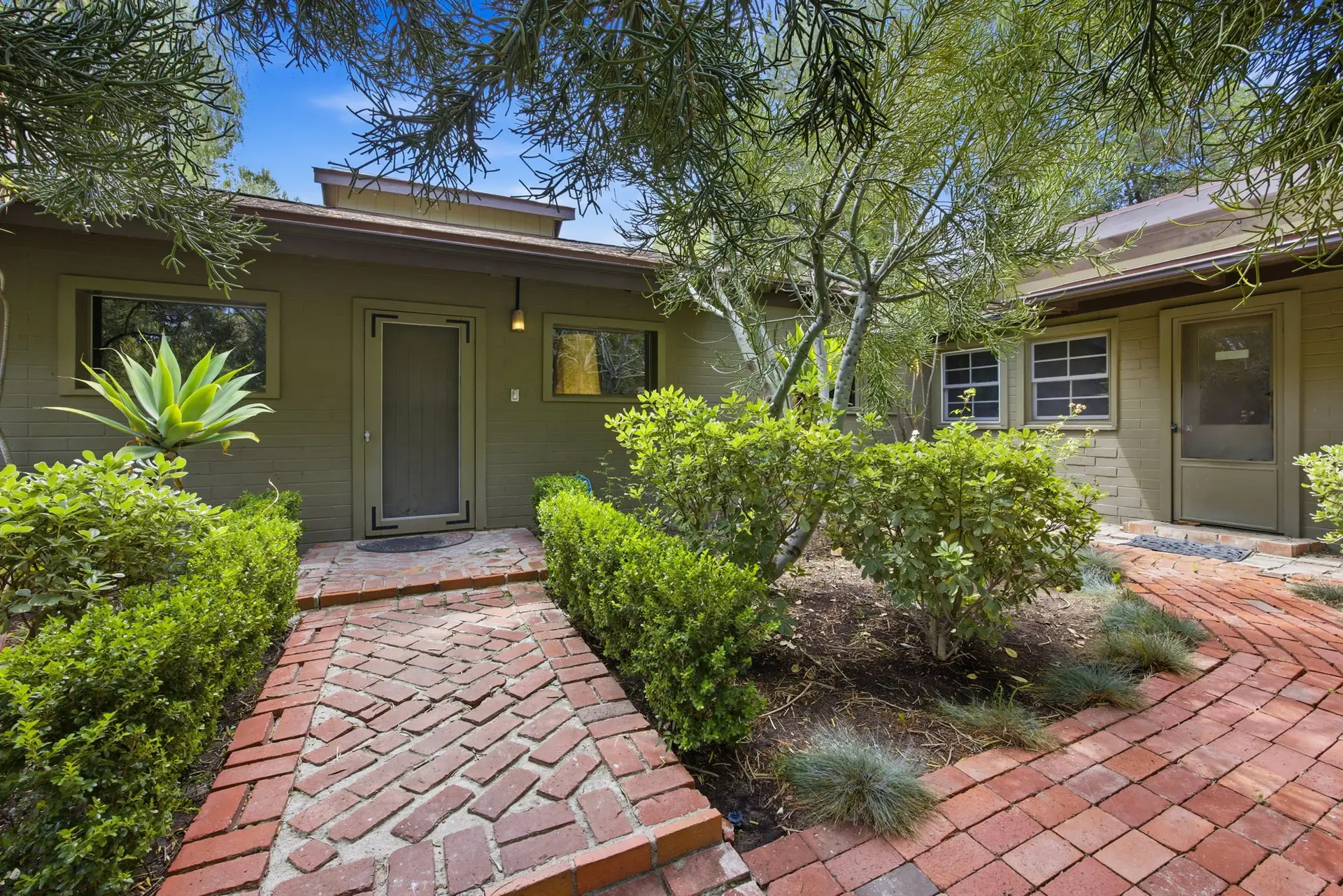 2-web-or-mls-E93A2471