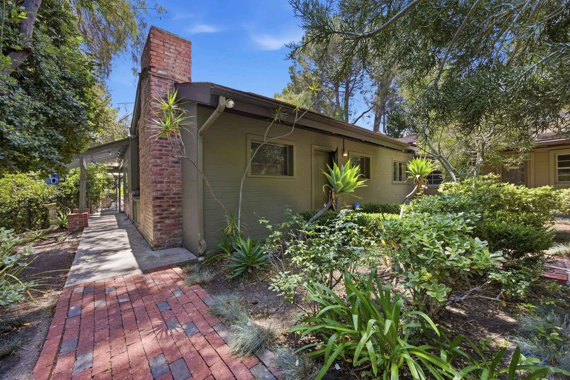 3-web-or-mls-E93A2598