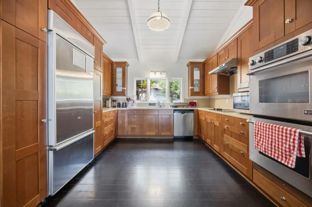 Full kitchen with steel appliances